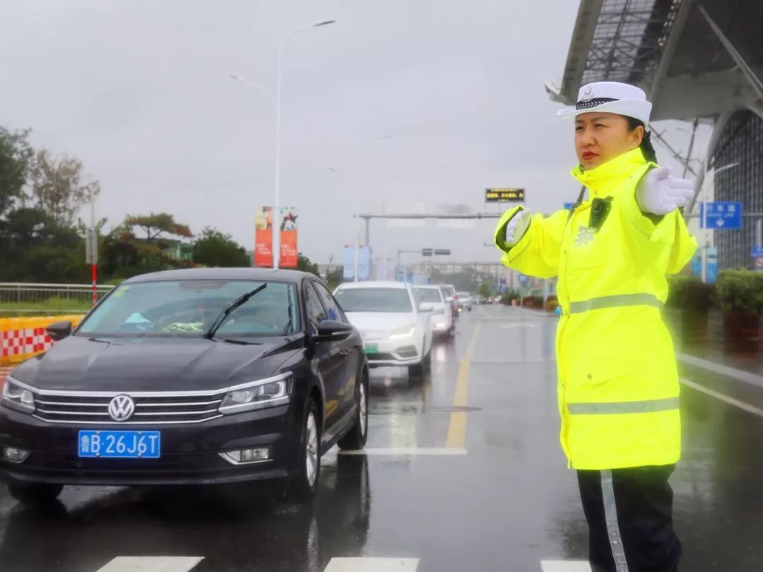 周日光马开跑！武汉交警呼吁，安全、秩序与文明同行，共同营造良好比赛氛围