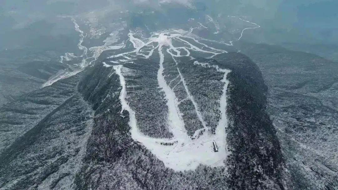 雪季遇升温，吉林雪场如何应对短期天气影响——开板期的挑战与应对策略